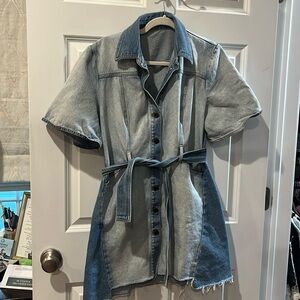 Significant Other button down denim dress - size small - so cute !